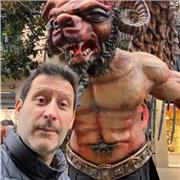 A todos los que necesiten y lo haremos de una manera divertida.